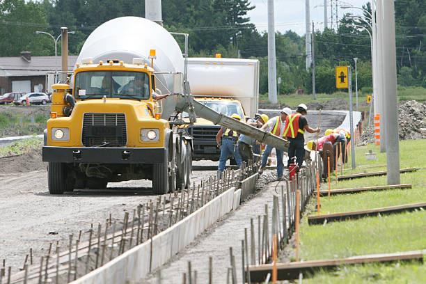 Best Concrete Driveway Installation in Linn, MO